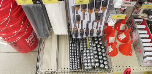 Hardware Store «Harbor Freight Tools», reviews and photos, 1460 Main St, Hamilton, OH 45013, USA