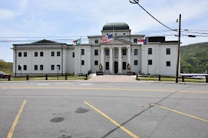 Avery County Courthouse image