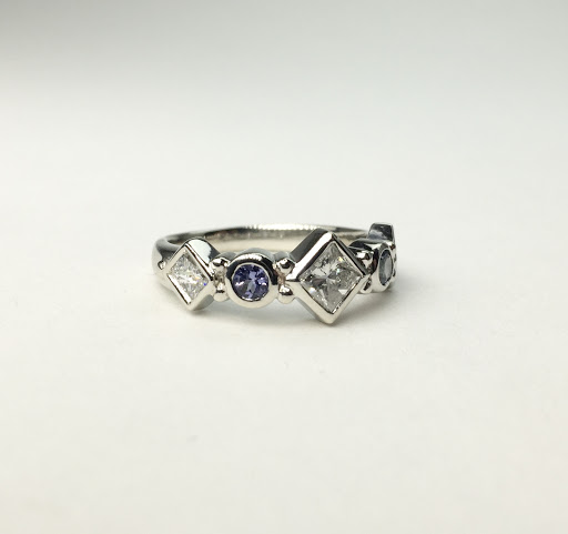 Jewelry Store «Hudson Valley Goldsmith», reviews and photos, 71 Main St, New Paltz, NY 12561, USA