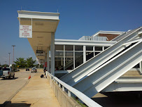 Cell Phone Waiting Area, Lehigh Valley International Airport (ABE) - Photo 2 - Car repair in Allentown, PA, Allentown