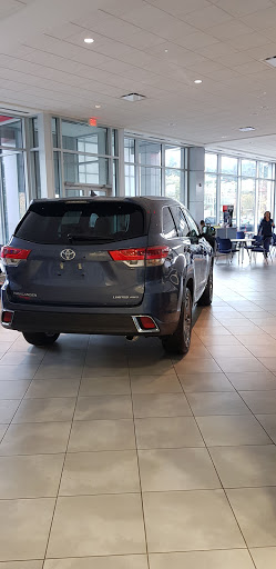 Toyota Dealer «Rockingham Toyota», reviews and photos, 412 S Broadway, Salem, NH 03079, USA