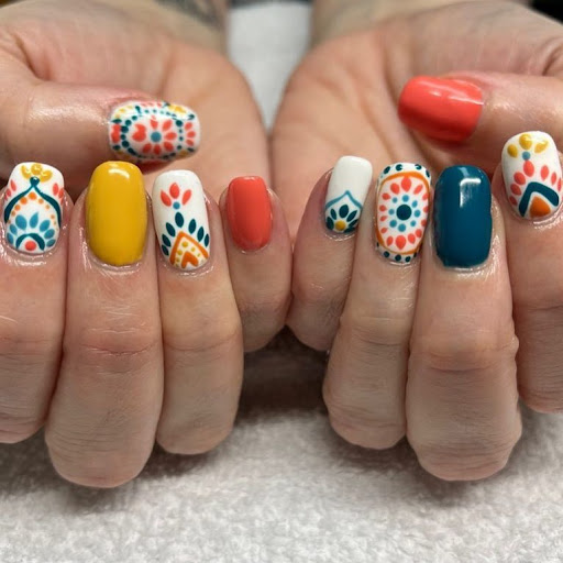 Hair Salon «5th Avenue Hair Salon», reviews and photos, 1032-C Greenville Hwy, Hendersonville, NC 28792, USA