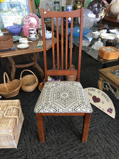 Thrift Store «Alpine Attic Thrift Shop», reviews and photos, 2115 Pacific Coast Hwy, Lomita, CA 90717, USA