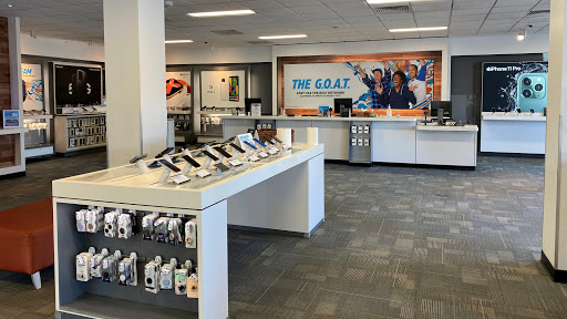 Cell Phone Store «AT&T», reviews and photos, 12599 Biscayne Blvd, North Miami, FL 33181, USA