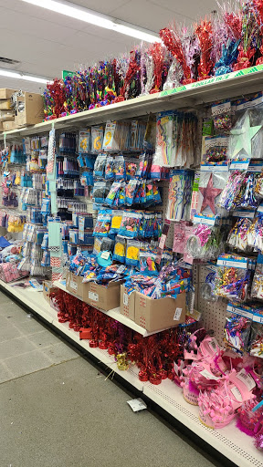 Dollar Store «Dollar Tree», reviews and photos, 7601 Evergreen Way, Everett, WA 98203, USA