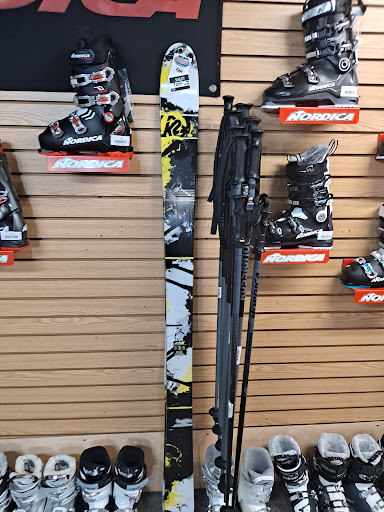 Hot Tub Store «Pelican Leisure Sports», reviews and photos, 1230 N West End Blvd, Quakertown, PA 18951, USA