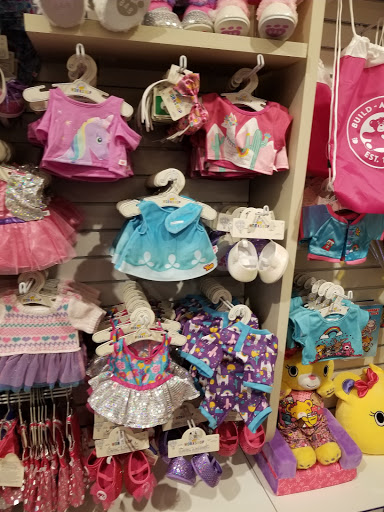 Toy Store «Build-A-Bear Workshop», reviews and photos, 4130 Summit Plaza Dr, Louisville, KY 40241, USA