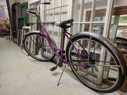 Thrift Store «Dakota Boys and Girls Ranch Thrift Store», reviews and photos, 1001 4th Ave N, Fargo, ND 58102, USA