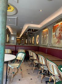 Atmosphère du Restaurant Au Rond-Point à Paris - n°12