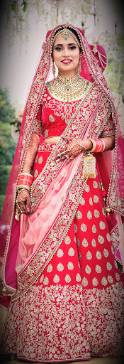 Eyes Of Papparzzo Best Wedding Photographer in Delhi | Pre-Wedding Shoot