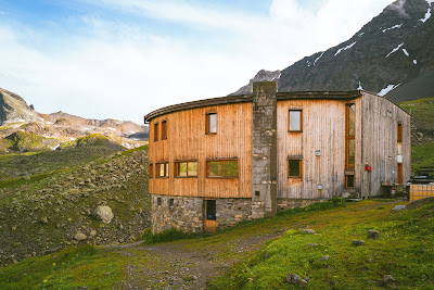 Refuge Péclet Polset Club Alpin Français à Pralognan-la-Vanoise