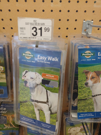 Pet Supply Store «Petco Animal Supplies», reviews and photos, 4908 Kingston Pike, Knoxville, TN 37919, USA