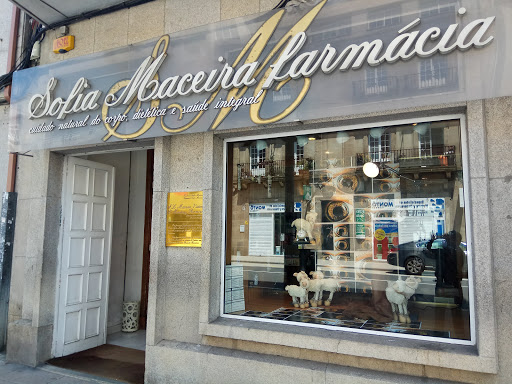 Información y opiniones sobre Farmacia Rosalía de Castro de Santiago De Compostela