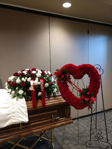 Florist «Village Flowers & Gifts», reviews and photos, 527 W Lodi Ave, Lodi, CA 95242, USA