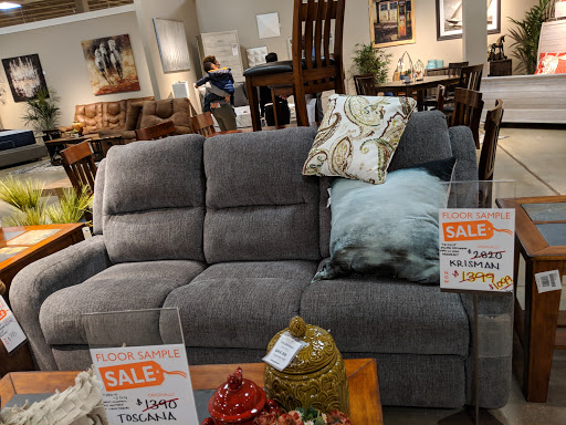 Furniture Store «Ashley HomeStore», reviews and photos, 1711 Ritchie Station Ct, Capitol Heights, MD 20743, USA