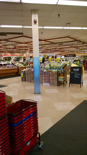 Grocery Store «Hannaford Supermarket», reviews and photos, 100 Plaza Rd, Kingston, NY 12401, USA