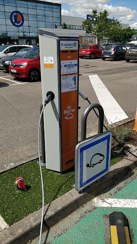 Borne de recharge de véhicules électriques Freshmile Station de recharge Erstein