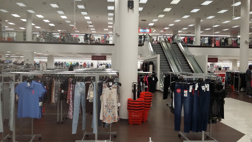 Clothing Store «Burlington Coat Factory», reviews and photos, 100 S 69th St, Upper Darby, PA 19082, USA