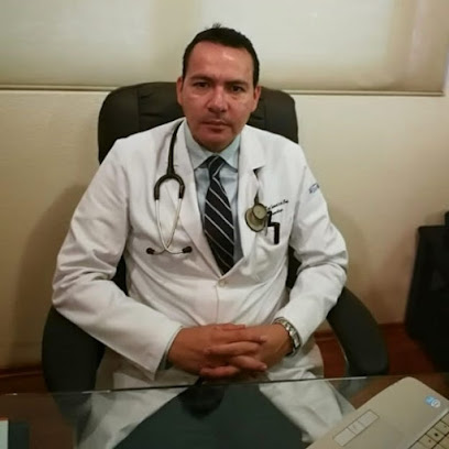 Dr. Raùl Sandoval de la Cruz, Neumólogo