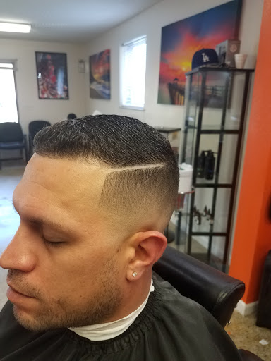 Barber Shop «DCB Barber Shop - Barber Shop Hispano», reviews and photos, 1545 E Olive Rd, Pensacola, FL 32514, USA