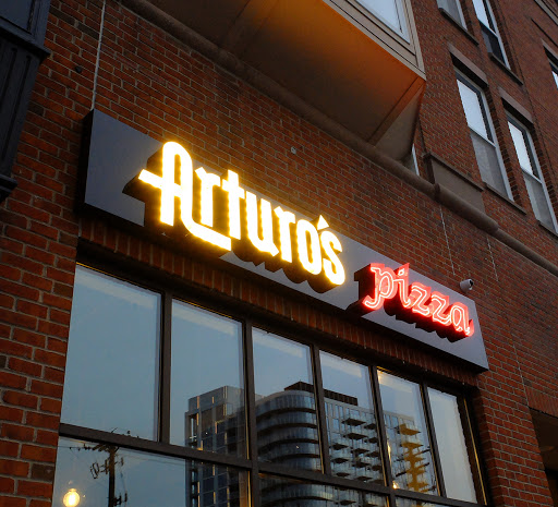 Arturo's Pizza