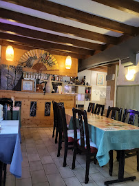 Atmosphère du Restaurant vietnamien L'Indochine à Saint-Jean-de-Maurienne - n°1