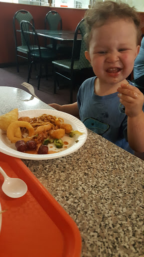 Shopping Mall «Carbon Plaza Mall», reviews and photos, 1241 Blakeslee Blvd Dr E, Lehighton, PA 18235, USA