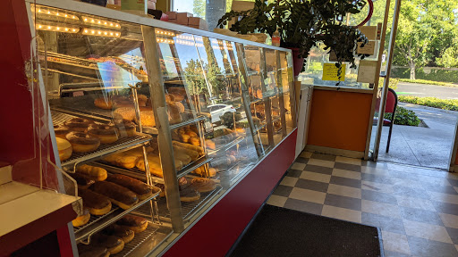 Donut Shop «The Jelly Donut», reviews and photos, 2897 Hopyard Rd, Pleasanton, CA 94588, USA