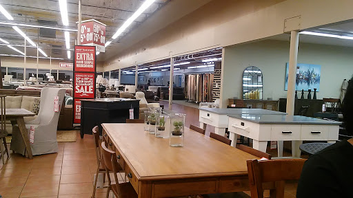 Furniture Store «Star Furniture Clearance Center», reviews and photos, 16515 North Fwy, Houston, TX 77090, USA