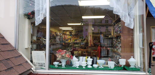 Thrift Store «Venango County Humane Society Thrift Store», reviews and photos, 744 Liberty St, Franklin, PA 16323, USA