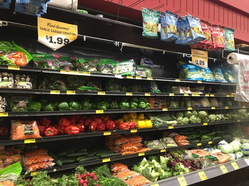 Grocery Store «Grocery Outlet Bargain Market», reviews and photos, 1535 S Novato Blvd, Novato, CA 94947, USA