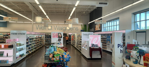 Drug Store «Walgreens», reviews and photos, 3585 Lexington Ave N, Arden Hills, MN 55126, USA
