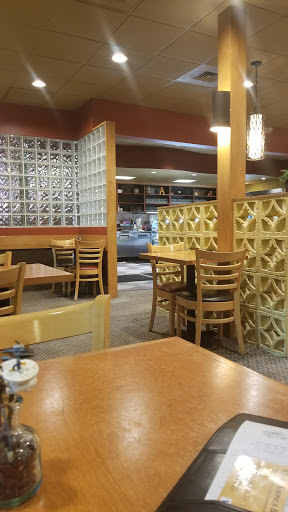 Shopping Mall «Rockside Corners Shopping Center», reviews and photos, 6901 Rockside Rd, Independence, OH 44131, USA