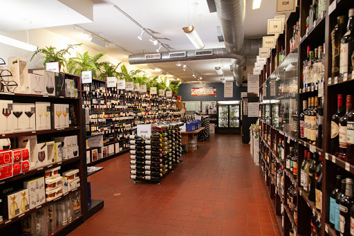 Wine Store «SquareWine & Spirits», reviews and photos, 24-20 Jackson Ave, Long Island City, NY 11101, USA