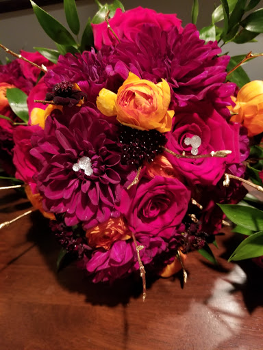 Florist «Annie Occasion for Any Occasion», reviews and photos, 148 S Bloomingdale Rd #110, Bloomingdale, IL 60108, USA