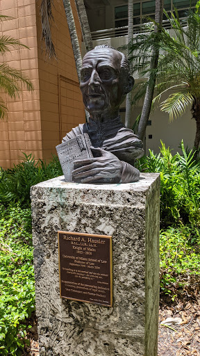 Book Store «University of Miami Bookstore», reviews and photos, 1306 Stanford Dr, Coral Gables, FL 33146, USA