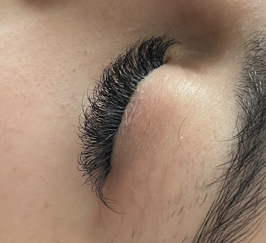 Lashes by Lynn - Schönheitssalon