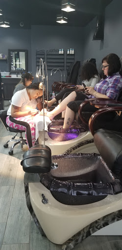 Beauty Salon «Bella Madame Salon», reviews and photos, 3047 Woodland Hills Dr, Kingwood, TX 77339, USA