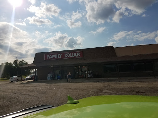 Dollar Store «FAMILY DOLLAR», reviews and photos, 179 W High St, London, OH 43140, USA
