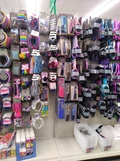 Dollar Store «Dollar Tree», reviews and photos, 321 Indian Boundary Rd, Chesterton, IN 46304, USA