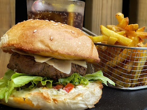 Photo n°102 de Plan B - bar à burgers à Saint-Denis ()