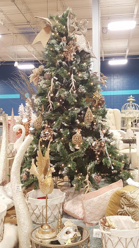 Home Goods Store «At Home», reviews and photos, 6060 E Main St, Columbus, OH 43213, USA