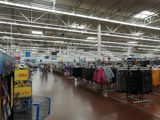 Department Store «Walmart Supercenter», reviews and photos, 3900 Fountain Square Pl, Waukegan, IL 60085, USA