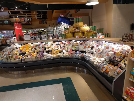 Grocery Store «Lunds & Byerlys Plymouth», reviews and photos, 3455 Vicksburg Ln N, Plymouth, MN 55447, USA