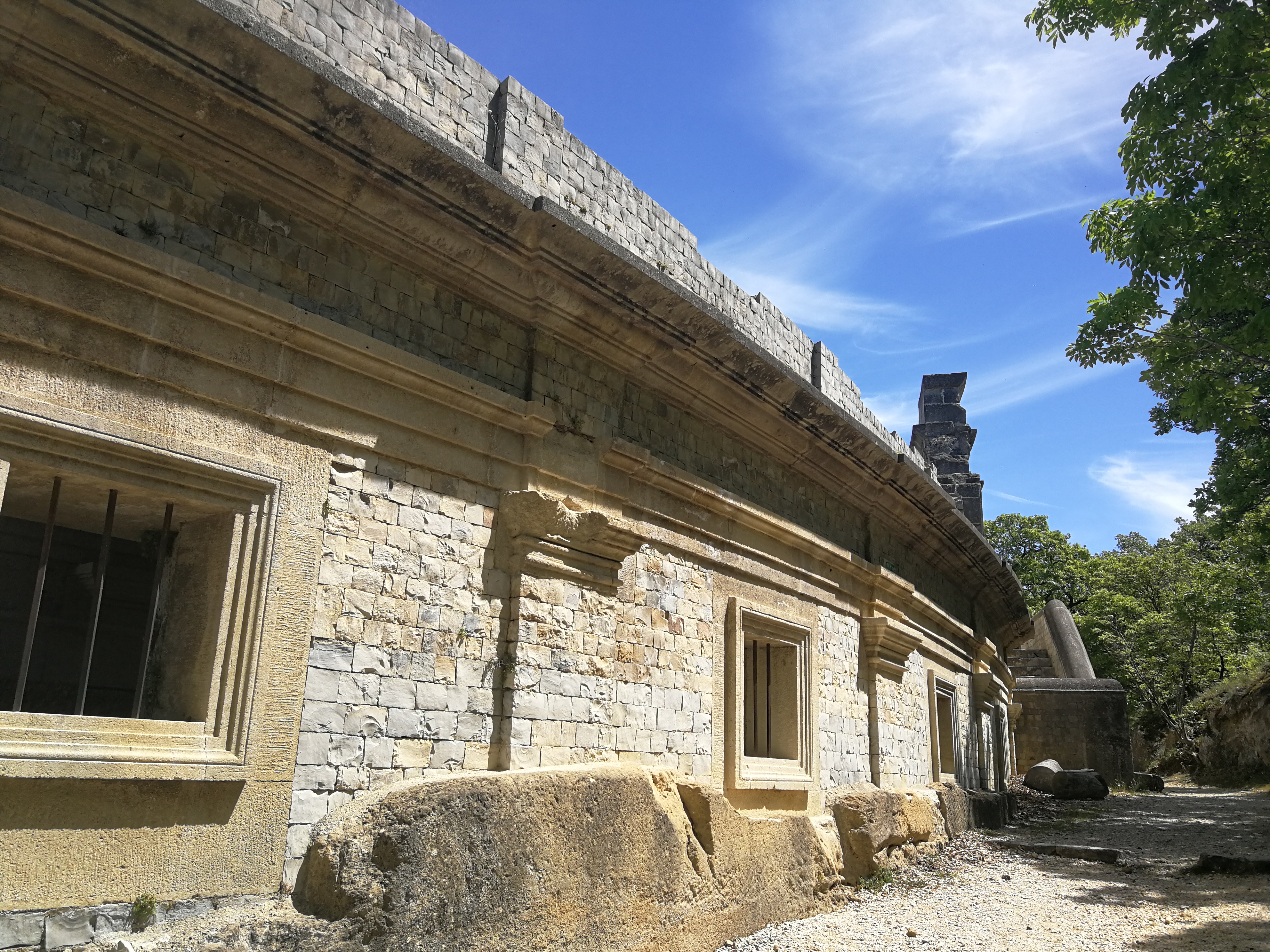 Photo n° 3 de l'avis de L. fait le 14/05/2019 à 09:19