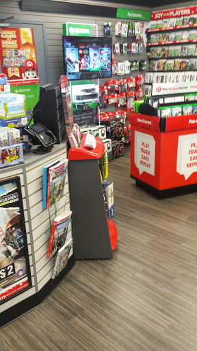 Video Game Store «GameStop», reviews and photos, 350 Shallowford Rd, Gainesville, GA 30504, USA