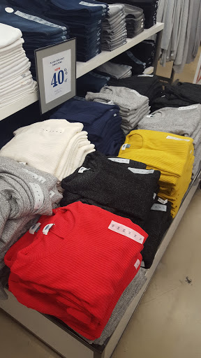 Clothing Store «Old Navy», reviews and photos, 511 Pine St, Seattle, WA 98101, USA