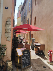 Atmosphère du Restaurant Le Pêché Mignon à Saint-Tropez - n°2