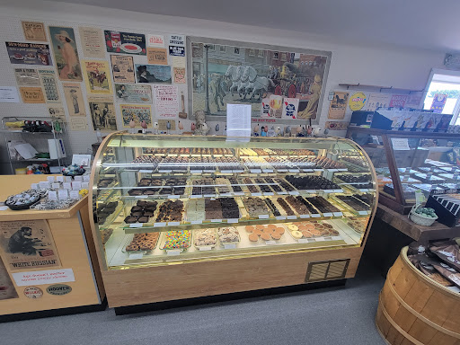 Antique Store «Old Country Store & Emporium», reviews and photos, 26 Otis St, Mansfield, MA 02048, USA