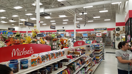 Craft Store «Michaels», reviews and photos, 2768 Aurora Ave, Naperville, IL 60540, USA